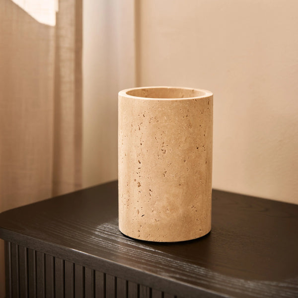 Travertine vaas/wijnkoeler Ø12x18cm=Vase – Travertine – Wine Cooler – Ø12×18 cm